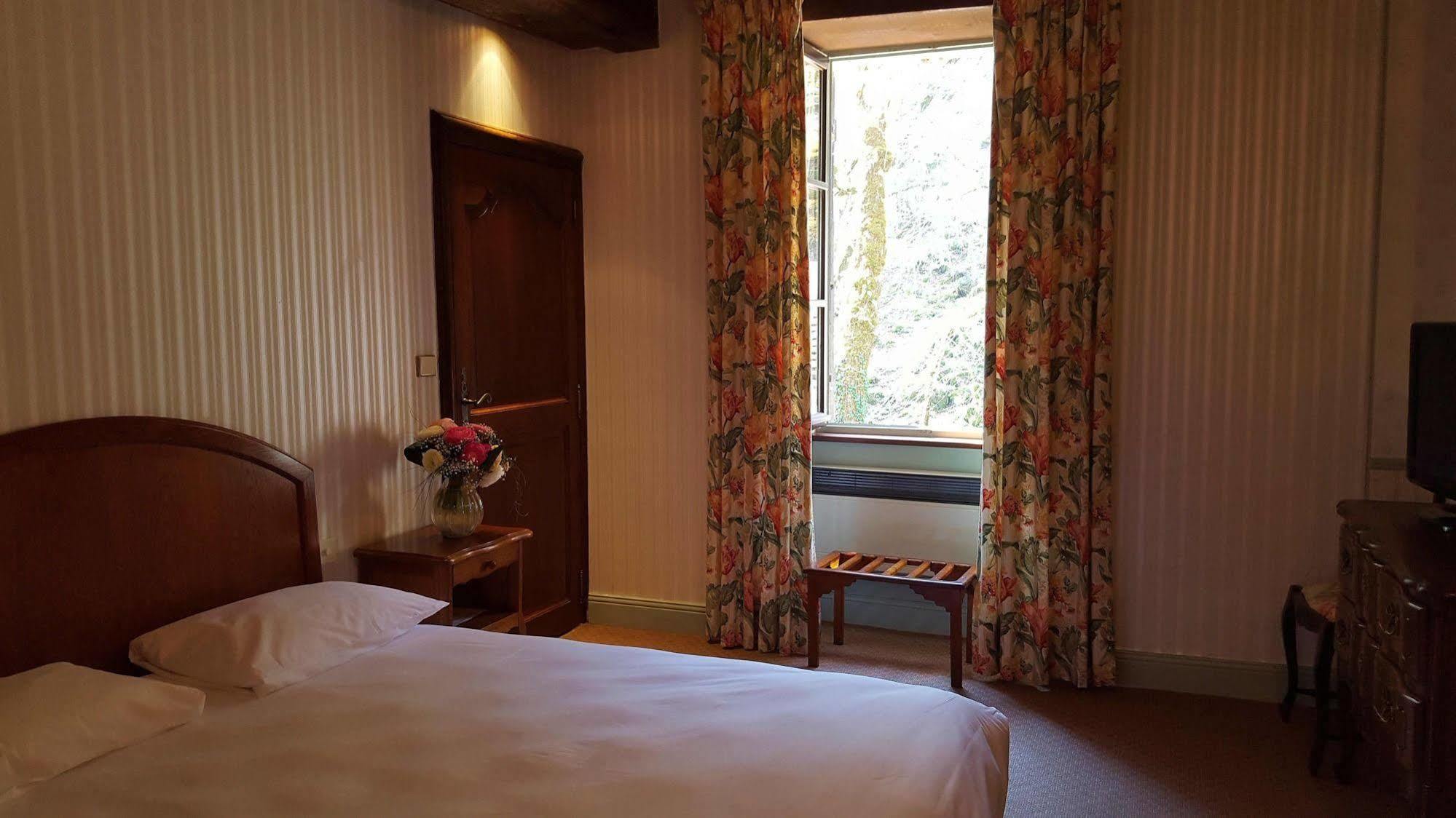 Le Moulin Des Ruats Hotel Avallon Luaran gambar